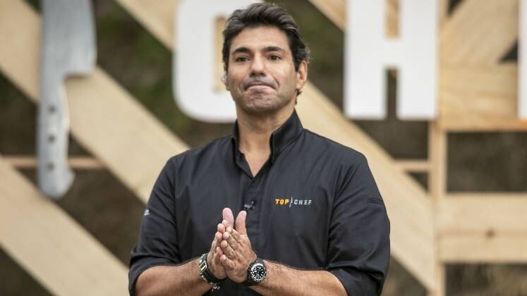 “Estava curioso para ver de onde vinha tanta confiança que você demonstra na cozinha”, disse Felipe se referindo ao chef Giovanni, e depois reforçou ao se surpreender com o prato autoral do chef: “Está bom isso, hein?” 