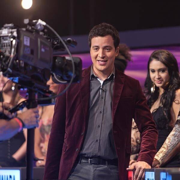 Rafael Cortez anima a sua noite de sexta com muita paquera