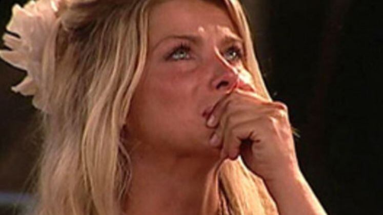 A Fazenda 2
A atriz Karina Bacchi conquistou 56% de preferência do público e superou André Segatti na grande final