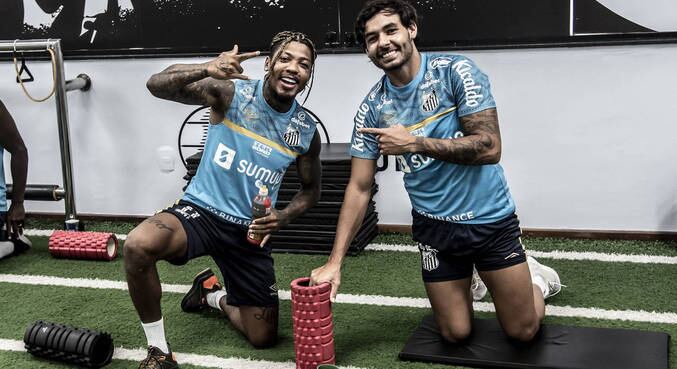 Apostas do ataque santista, Marinho e Ricardo Goulart treinaram na academia