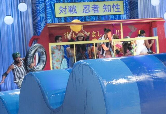 Competitivo, Richarlyson também pilha a casa, pois está cada vez mais desconfiado e atento ao seu redor. "Primeiro, fiquei muito triste quando o Samurai acabou, porque eu fui Samurai desde o começo. Mas ainda não dava para saber como tudo ficaria do novo jeito, o que iria acontecer... Agora, o momento exige que gente se prepare para tudo, porque o programa está chegando ao fim da primeira fase", diz o ex-boleiro.