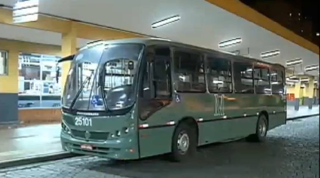 Motoristas e cobradores reivindicam pagamentos em atraso
