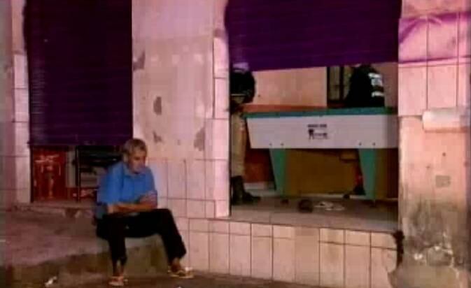 Dono do bar não foi baleado e ficou assustado com o ocorrido