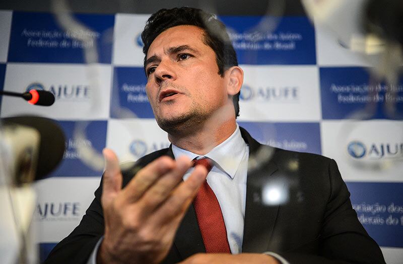 "Moro mais uma vez coloca o dedo na ferida", afirma Francischini
