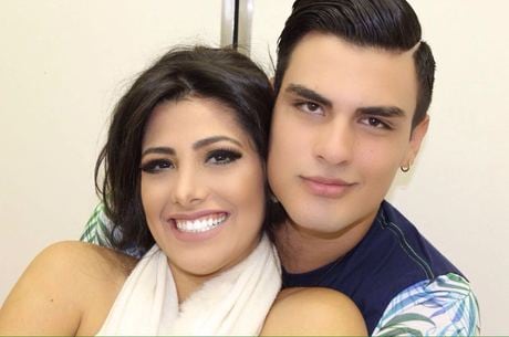Mary Silvestre e Rene Thristan terminaram o noivado