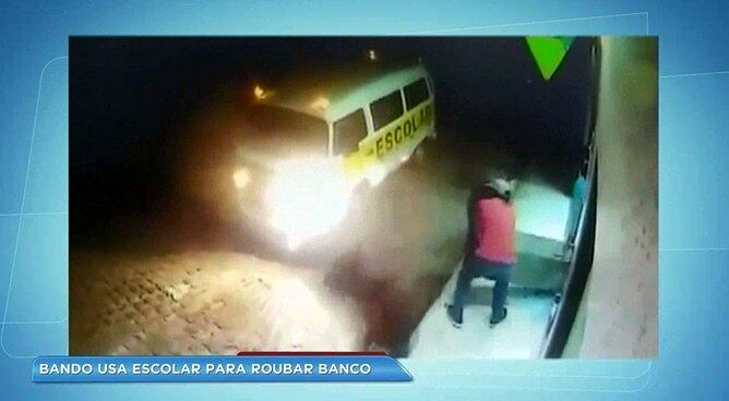 Ladrões retiraram os cofres dos caixas eletrônicos