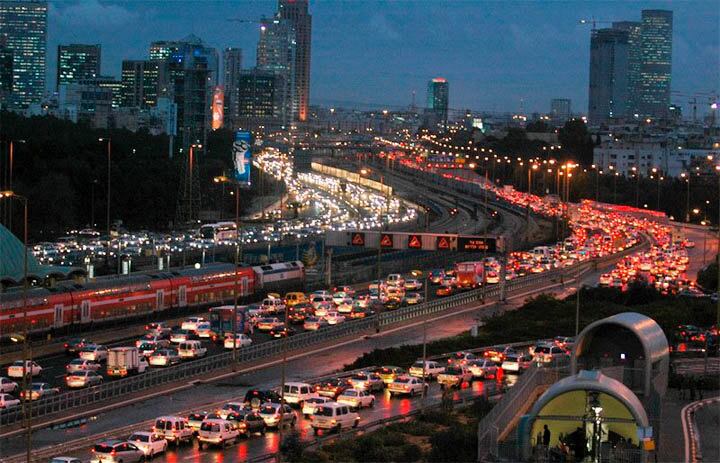 As luzes de freio ilustram o cenário do caos

Quer saber tudo sobre Carros? Acesse r7.com/carros!