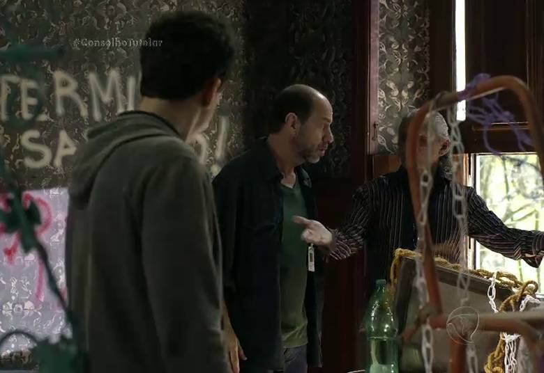 Os conselheiros foram até o lugar indicado por Silmara, mas encontraram um lugar abandonado