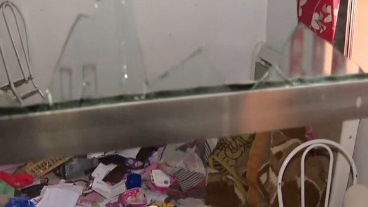 "Se ela morreu de causa natural, por que ele desapareceu?" indagou Brenda. Além do paradeiro dele, a família questionou supostos erros no boletim de ocorrência e do laudo da perícia. Eles vão acionar a justiça em busca de explicações
