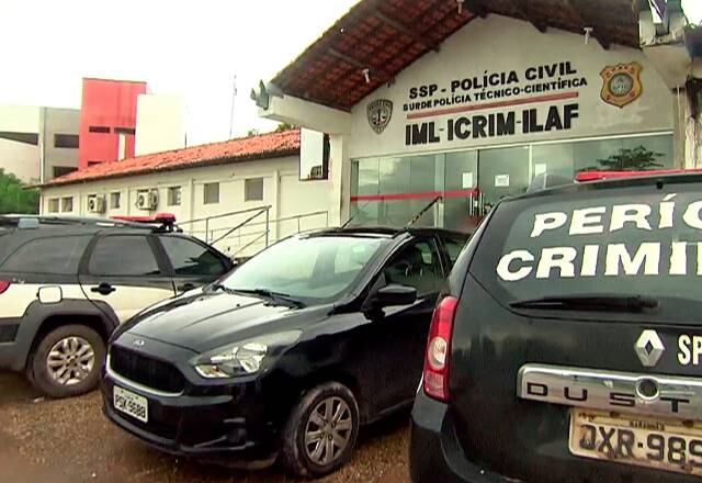 A falta de solução no caso chamou a atenção de organizações internacionais, que na época denunciaram o Brasil na Organização dos Estados Americanos (OEA). Correndo risco de punição, o governo maranhense se comprometeu a indenizar as famílias das 28 vítimas conhecidas. Graças ao acordo, os pais ganharam uma casa e uma pensão no valor de um salário mínimo por mês enquanto viverem