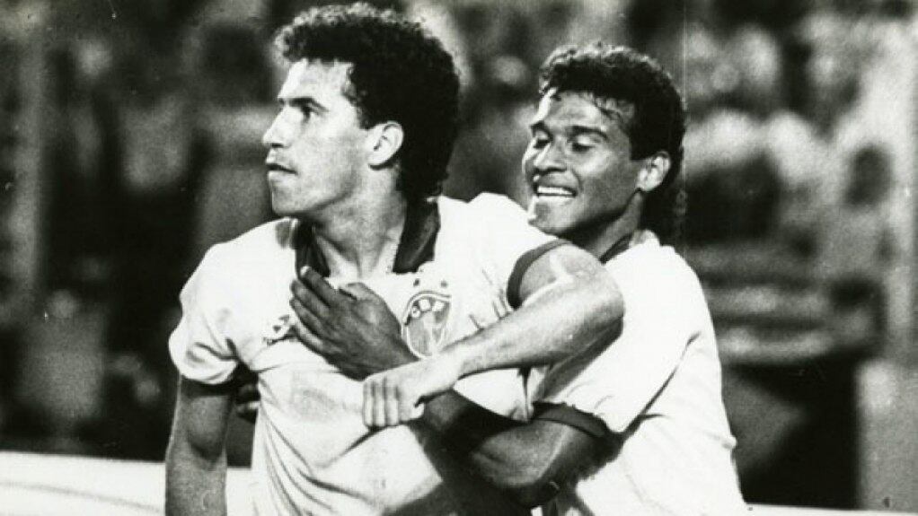 Muller e Careca formaram uma dupla de ataque inesquecível no São Paulo e na Seleção Brasileira. No Tricolor, participaram do primeiro título brasileiro do clube, em 1986, em uma final histórica contra o Guarani. No Brasil formaram o ataque em duas Copas do Mundo, 1986 e 1990.