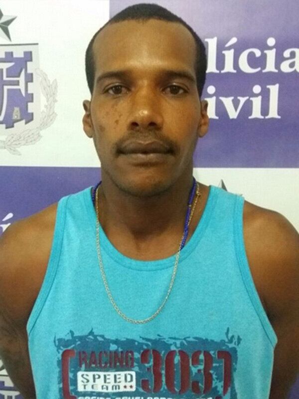 Homem foi preso por porte ilegal de armas
