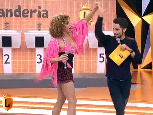 Em sua visita ao Legendários, Léo Áquilla não perdeu a oportunidade e lançou um desafio a Mion: tirar a camisa para mostrar o abdômen trincado às câmeras!

+ Vídeo: Veja as atrações do Legendários na íntegra deste sábado (3)

+ Legendários também está no Facebook. Curta!

+ Siga a atração de Marcos Mion no Twitter!
