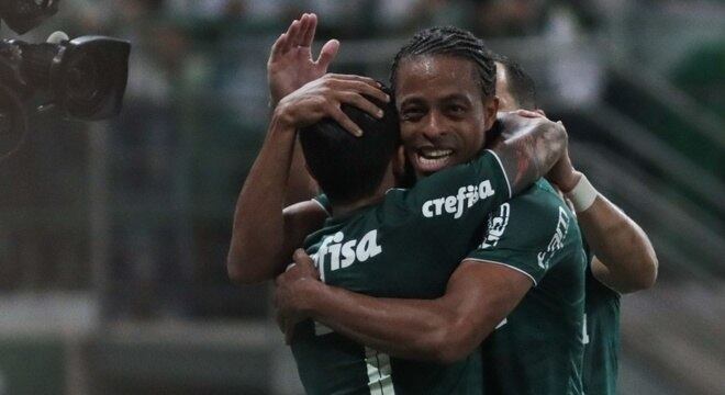 Palmeiras e Dudu comemoram primeiro gol do Palmeiras contra o Sport