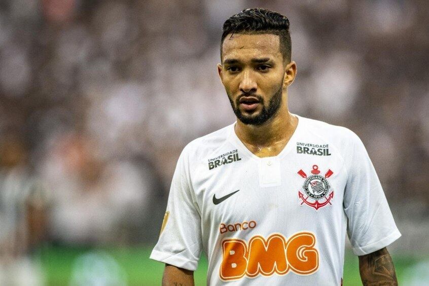 Clayson pode desfalcar o Timão na final