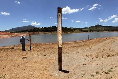 Reservatórios do Sistema Cantareira estão muito baixos
