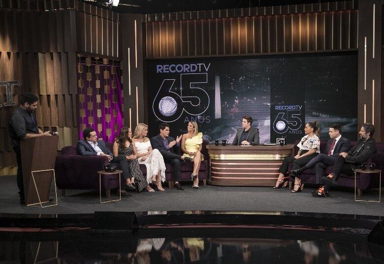 Até lá!

• VÍDEO: Apresentadores da Record TV participam do Programa do Porchat nesta quinta-feira (27)
