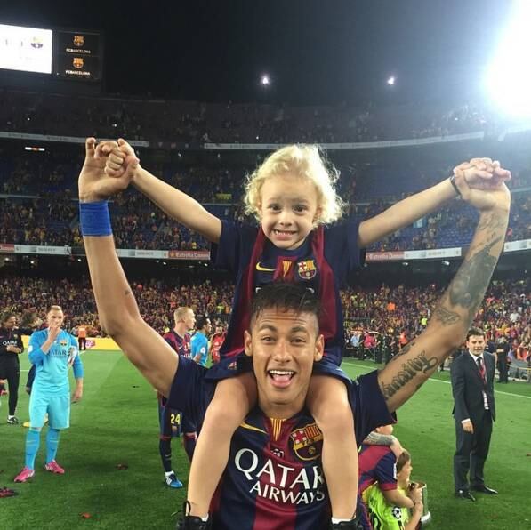 Aos 23 anos, Neymar fez uma temporada pra lá de exuberante com o Barcelona. A equipe levantou o troféu da Copa do Rei da Espanha e da Liga dos Campeões com atuações inesquecíveis na memória do torcedor catalão
