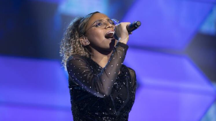 Já na grande final, a competidora escolheu a canção Todo Azul do Mar, de Flávio Venturini, e levantou 99 jurados. Após se apresentar novamente, ela apostou no sucesso Anunciação, de Alceu Valença, conquistando o público de casa que a elegeu como a vencedora do Canta Comigo Teen 2. Kássia levou para casa o prêmio de R$ 200 mil e um apartamento