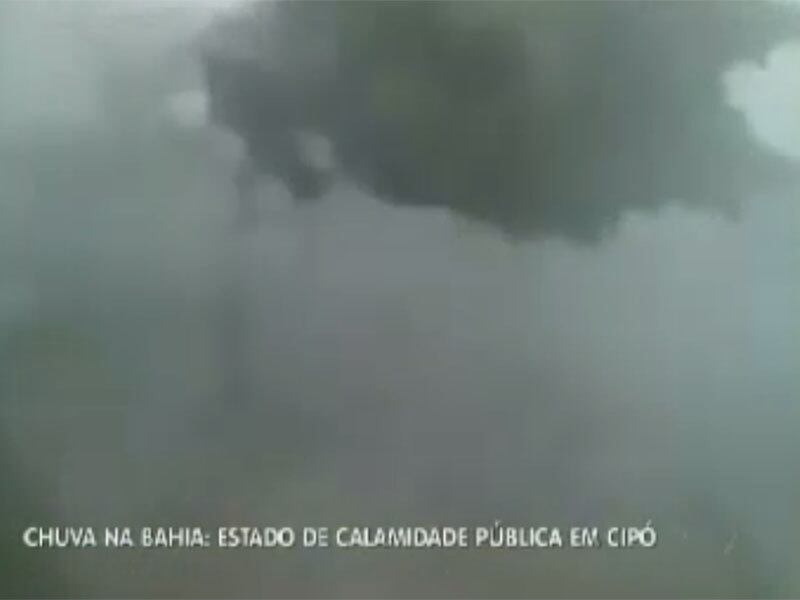 Fortes rajadas de ventos assustaram os moradores