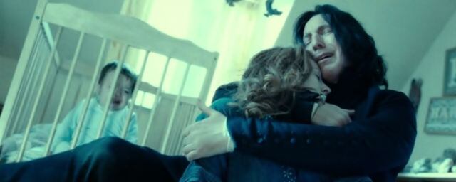 "Sempre"
A frase mais marcante de Severo Snape, sem dúvida, se resume a essa palavra. Quando Dumbledore perguntou a Snape se ele ainda amava Lilian depois de todo esse tempo, a resposta mudou todo o significado da história que os pottermaníacos acompanhavam desde o início. E o "Sempre" dito por Snape ainda ecoa nos corações dos fãs da saga