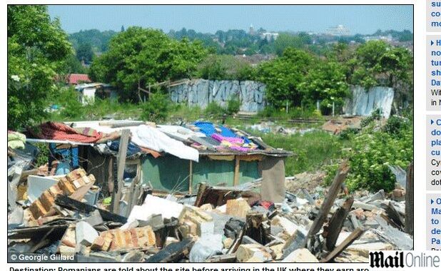 Barracos e favelas não são uma exclusividade de países pouco desenvolvidos. Descritas pelo tabloide britânico Daily Mail como "cenas que poderiam
ser do terceiro mundo", as imagens a seguir mostram famílias vivendo em abrigos
improvisados e no meio da sujeira, em uma área nobre no norte de Londres, capital da Inglaterra
