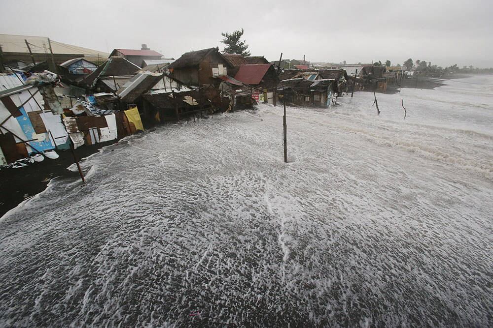 Zona costeira de Manila, capital das Filipinas, está sendo evacuada