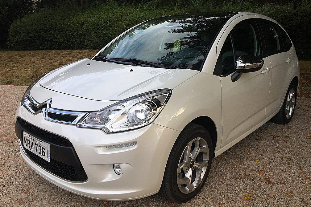 Sem mudanças de design, hatch aposta no conforto como trunfo