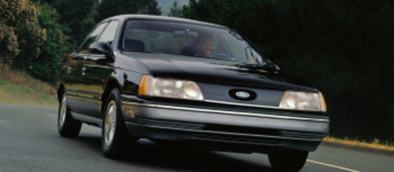 Taurus estreou em 1985 como resposta aos sedãs japoneses: outros tempos