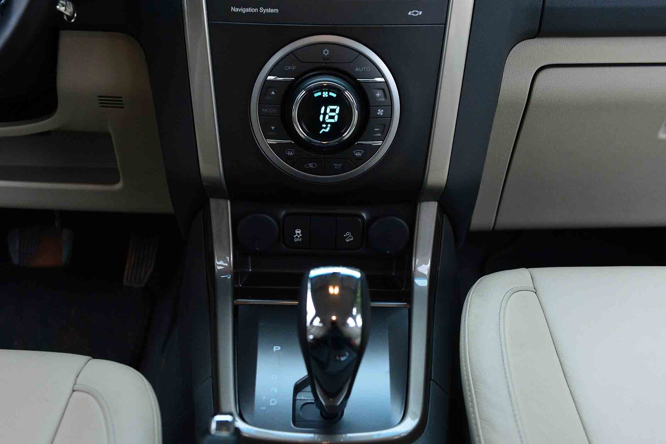 O interior conta com o mínimo para a categoria, incluindo o ar-condicionado digital. Leia a avaliação completa

Quer saber tudo sobre carros? Acesse www.r7.com/carros