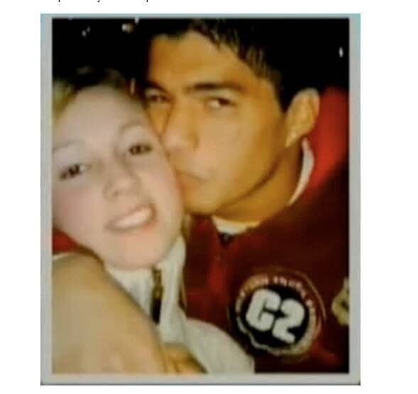 Suárez conheceu sua atual esposa, Sofía Balbim, quando tinha apenas 15 anos no ano de 2002. Passava por um momento difícil devido à separação de seus pais
