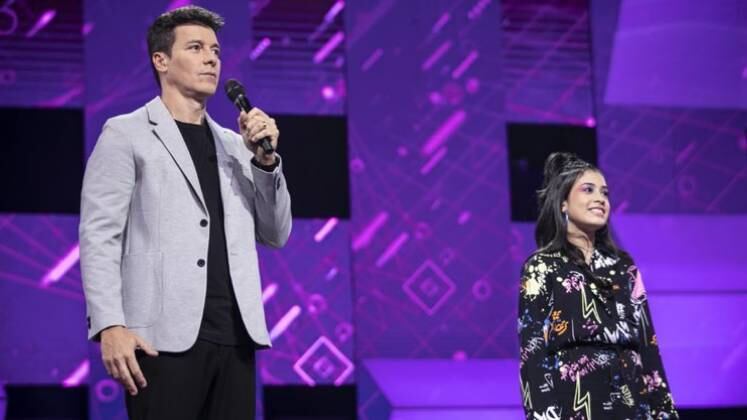 Yasmin Vasconcelos chegou para plantar um pouquinho de discórdia entre os jurados. Robson Moura alegou que o rap não tem tom e os demais artistas afirmaram que ele estava errado. É treta, que chama?

Não perca! O Canta Comigo Teen 2 vai ao ar todos os domingo, a partir das 18h, na tela da Record TV



