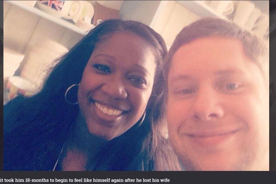 A mulher sofreu de uma raríssima condição que faz com que uma
parte do fluido amniótico, que fica dentro do útero ao redor do feto, penetre na corrente
sanguínea da mãe