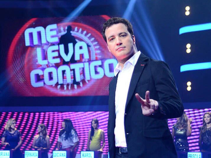 Sucesso em mais de 20 países, o Me Leva Contigo é um formato internacional licenciado pela FremantleMedia (Take Me Out).
Com apresentação de Rafael Cortez e direção geral de Wanderley Villa Nova, o programa vai ao ar todas as sextas-feiras, a partir das 22h15.

