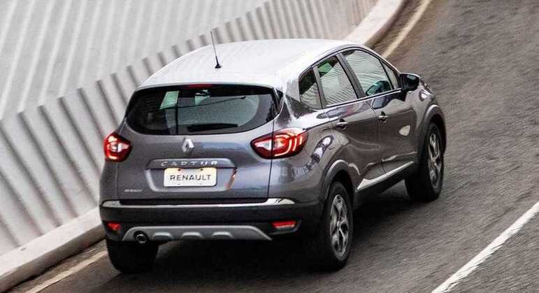 Versão conta com sistema de som Bose associado à multimídia de oito polegadas