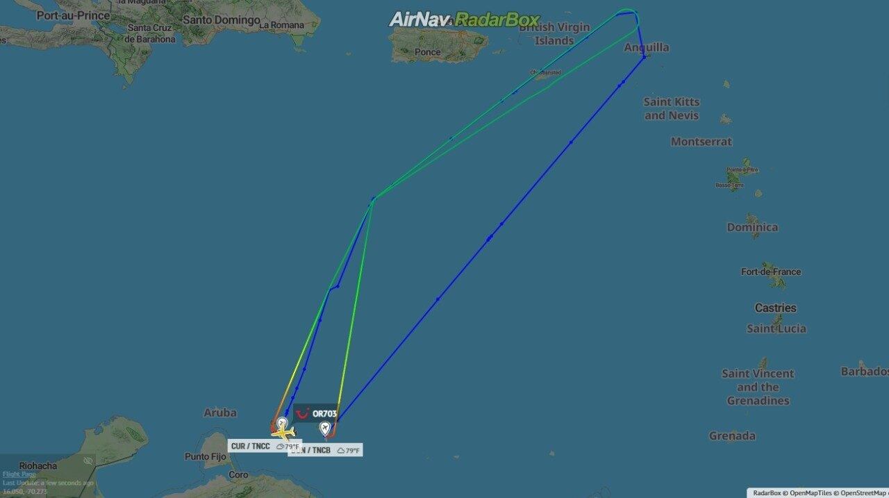 TUI Airlines: passageiros sem acomodação após desvio