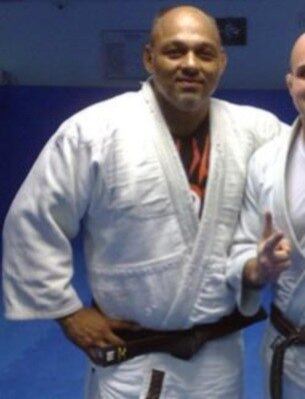 Ex-lutador e professor de MMA