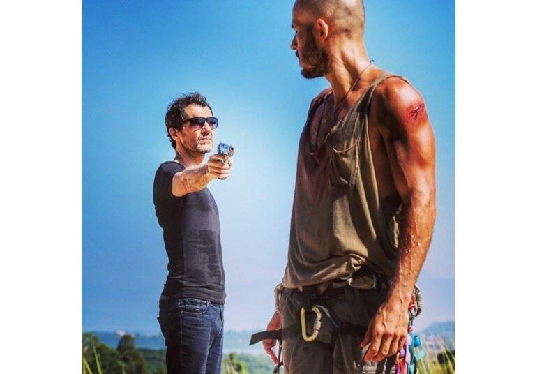 Nicola também mostra alguns detalhes das gravações da série da Record TV