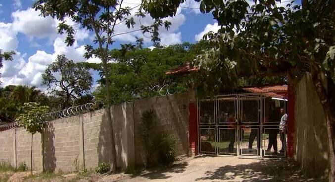 Segundo a Prefeitura de Betim, a clínica não tem alvará de funcionamento
