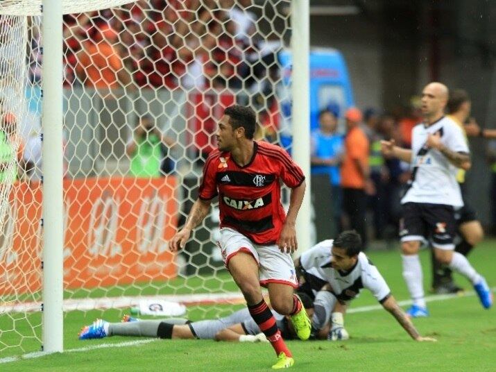 Hernane abriu o placar para os mandantes, em Brasília