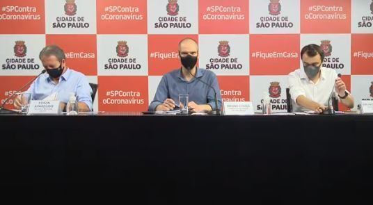 Apenas aulas do ensino médio serão retomadas em 3 de novembro em SP