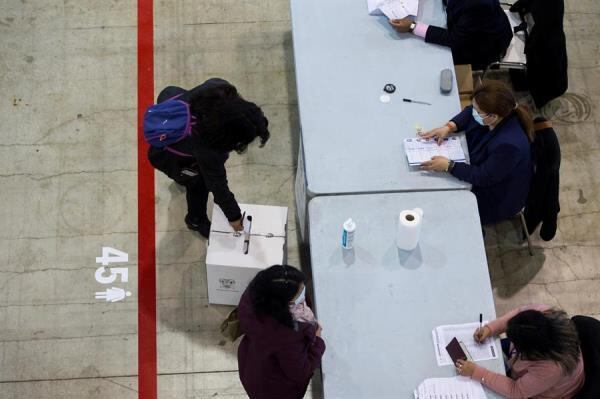 Peru e Equador vão às urnas neste domingo (11) para escolher novos presidentes