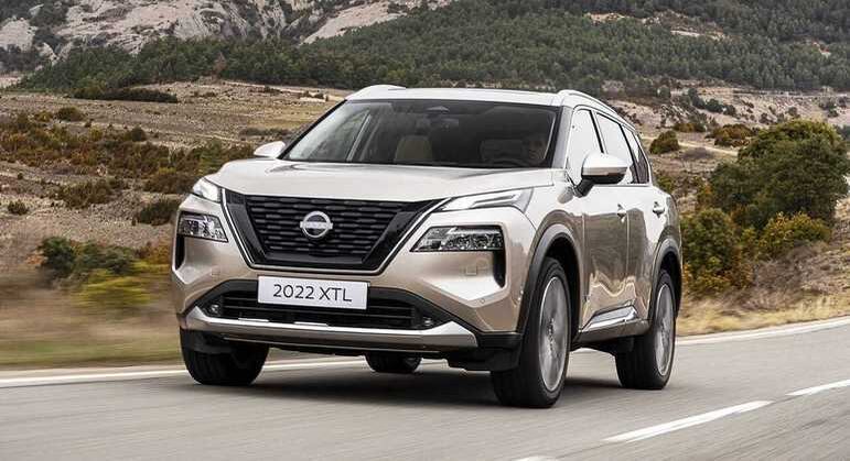 Nissan X-Trail tem um visual parecido com o Kicks com uma grade frontal em V
