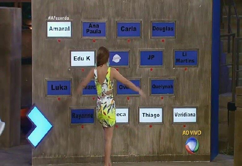 Li martins por sua vez apagou o nome de Edu K
+ JP Mantovani diz o que achou sobre Luka acordar Douglas no dia do ofurô: "Uma dose de trairol"
+ Começou a lavagem de roupa suja de A Fazenda 8, veja as primeiras respostas de Douglas e Minerato
+ Veja fotos dos bastidores da grande final de A Fazenda 8
+ Veja as expressões de Ana Paula Minerato, vice-campeã de A Fazenda 8
+ Douglas Sampaio é o campeão de A Fazenda 8. Relembre a participação do vencedor
+ Ana Paula Minerato é vice-campeã de A Fazenda 8. Veja como foi a participação da peoa no reality show
+ Luka Ribeiro é o terceiro colocado de A Fazenda. Relembre a trajetória do ator
+ “Tem participante que vai colher frutos muito ruins aqui fora”, crava JP Mantovani
+ Douglas leva tapa na cara de Mara Maravilha, cai no choro e afirma: "Ela não merece um pingo de respeito"