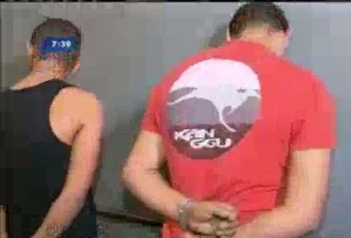 Dupla foi presa em flagrante após o roubo ao posto de gasolina