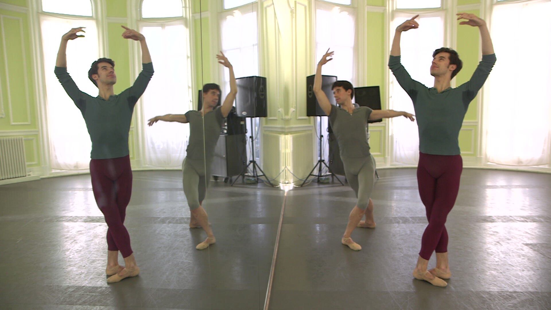 Vitor e Guilherme saíram de São Bernardo do Campo e ganharam o mundo dançando