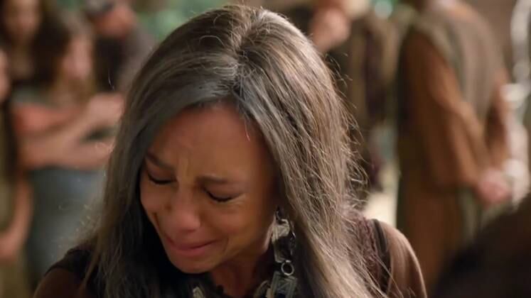 A perda de Tauro foi mais um capítulo triste na vida de Adália. Seu marido lutou em prol da libertação de Ló, mas não retornou para casa. Quem voltou ao acampamento foi Massá, porém não fez ameaças desta vez. Ele se mostrou mudado e até revelou as últimas palavras de Tauro.
A superprodução Gênesis vai ao ar de segunda a sexta-feira, a partir das 21h, na tela da Record TV. Você também pode rever todos os capítulos e assistir cenas extras no PlayPlus.