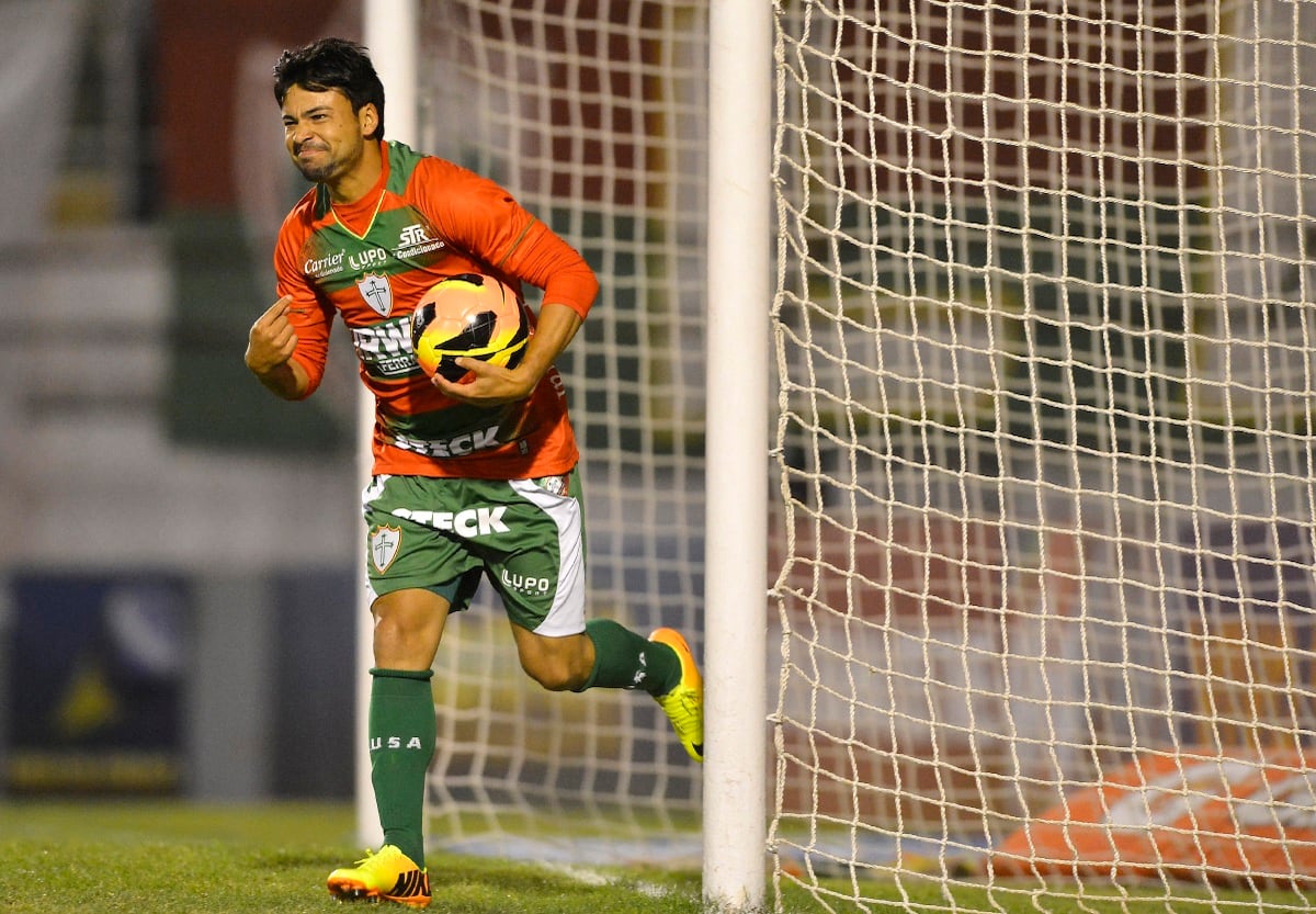 Clube pode ser punido por ter escalado Héverton contra o Grêmio