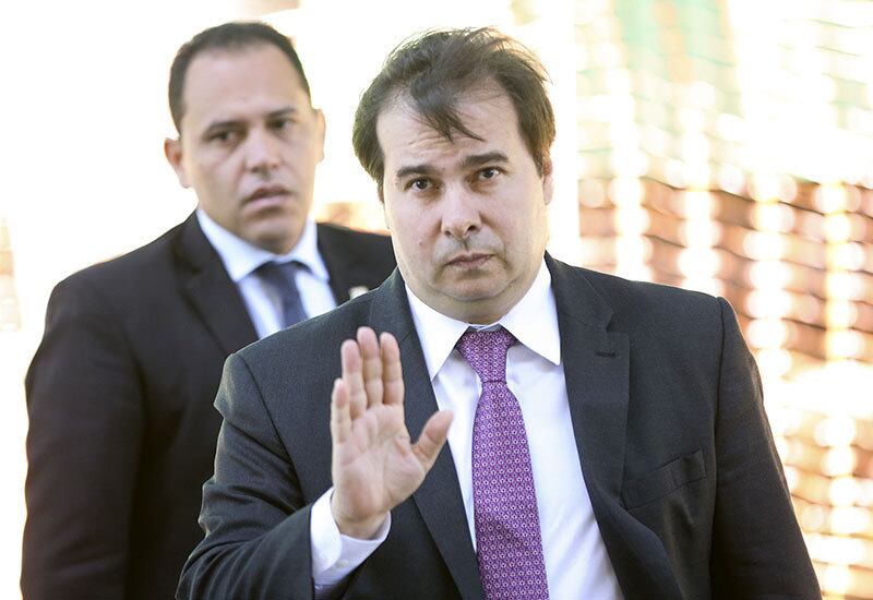 PT acredita que com Rodrigo Maia pode ter cargos de volta
