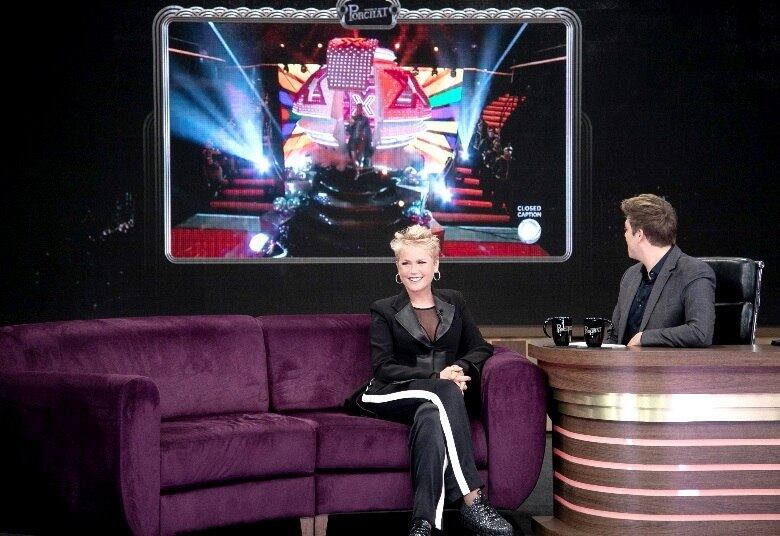 Xuxa também aproveita para falar da nova temporada do Dancing Brasil, que estreia na próxima quarta-feira (26)
